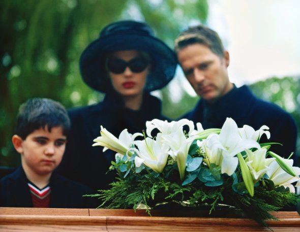 Should Your Child Attend the Funeral?